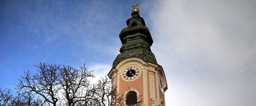 Die Turmhelmeindeckung von Aldersbach